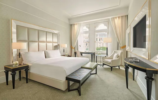 غرفة ديلوكس بسرير كينج، Parisi Udvar Budapest-Unbound Collection By Hyatt 9/10