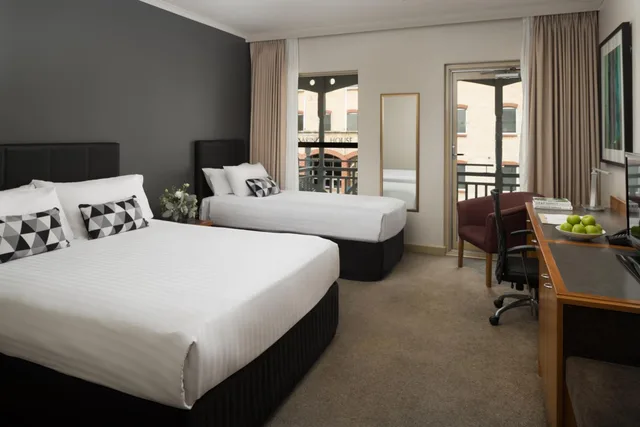 غرفة سوبيريور بسرير مزدوج وسرير فردي، Esplanade Hotel Fremantle by Rydges 1/5