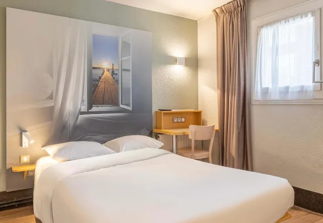 Room, Queen Bed, B&B Hotel Toulon La Seyne Sur Mer 3/4