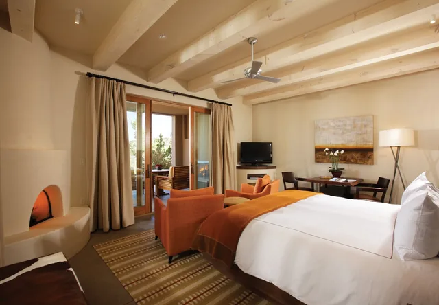 غرفة بسرير كينج لذوي الإعاقة، Four Seasons Resort Rancho Encantado Santa Fe 1/4