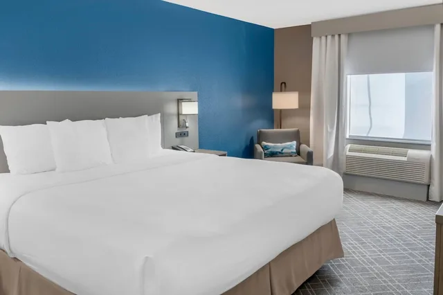 غرفة قياسية بسرير كينج لذوي الإعاقة، Comfort Inn & Suites El Paso I-10 Airport Area 6/10