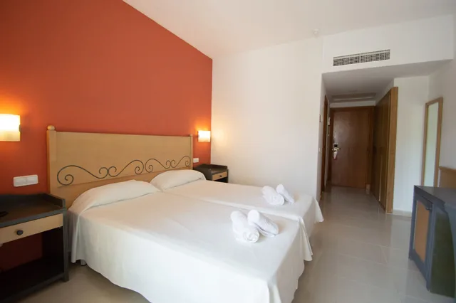 غرفة قياسية بسرير مزدوج، Club Hotel Aguamarina 1/4