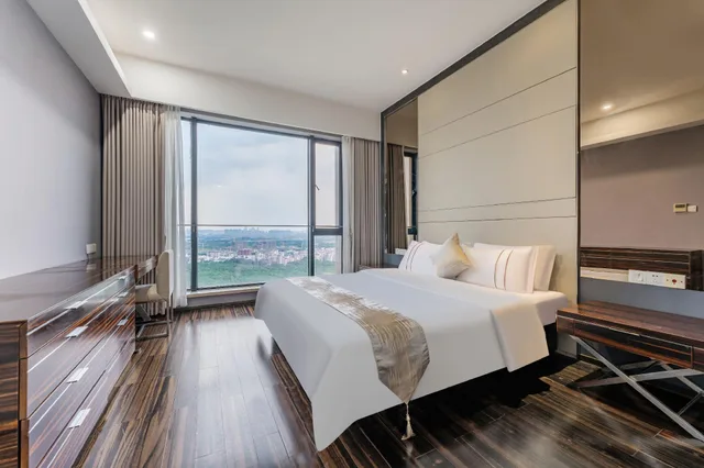 Family Suite, King and Twin Beds, Yicheng Apartment Poly World Center 1/1