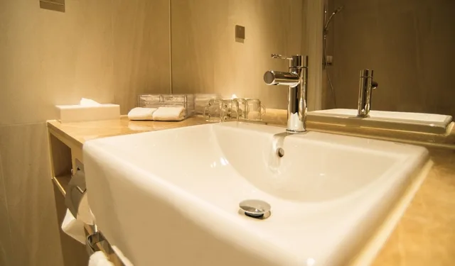 City, Queen Bed, with View, Club Floor، B P International 3/3
