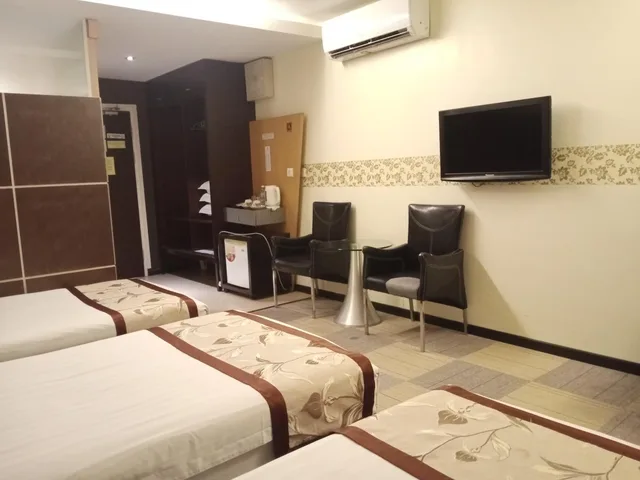 غرفة ملكية ديلوكس ثلاثية بثلاثة أسرّة، Shervinton Executive Boutique Hotel 6/8