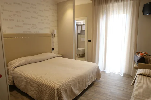غرفة اقتصادية ثلاثية بسرير فردي، Hotel Piccinelli 4/10