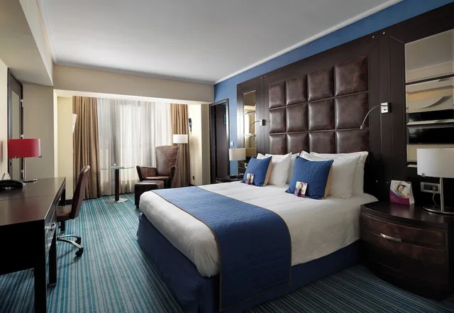 غرفة بريميوم بسرير فردي، Crowne Plaza Athens City Centre 8/10