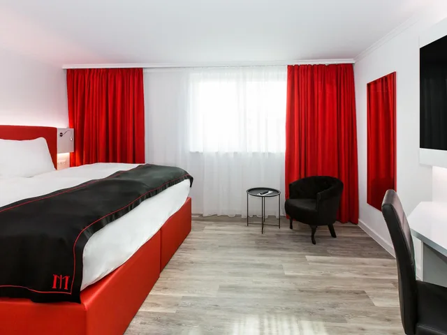 غرفة قياسية بسرير مزدوج، Dormero Hotel Zurich Airport 1/4