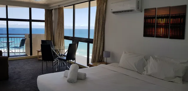 استوديو اقتصادي بسرير كينج، Beachcomber Resort Surfers Paradise 2/5