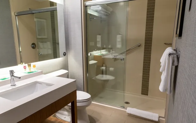 Room, 2 Queen Beds, Sofa, Hyatt Place West Des Moines/Jordan Creek 4/4