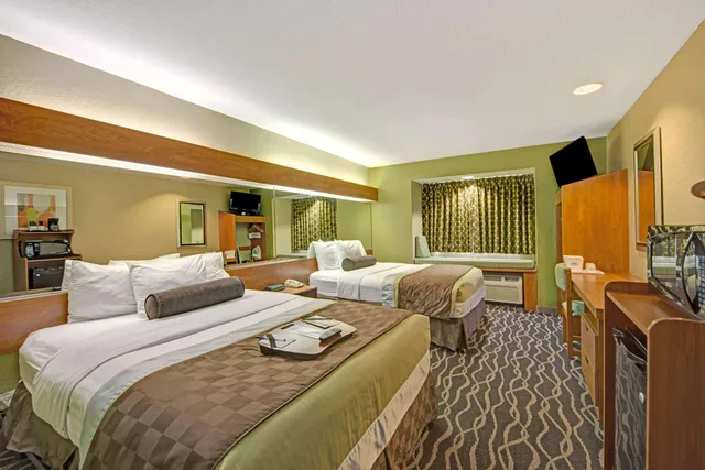 Room, 2 Queen Beds, Super 8 by Wyndham San Antonio Downtown NE 1/2