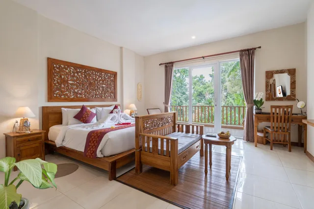 جناح جونيور بشرفة، Ashoka Tree Resort At Tanggayuda 4/8