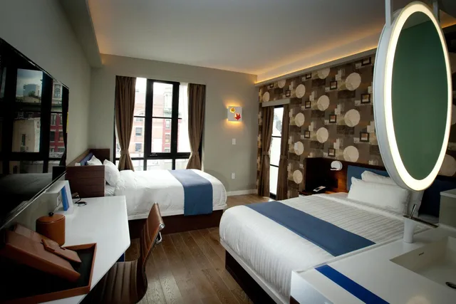 غرفة بسريرين مزدوجين بشرفة، NobleDen Hotel 3/5