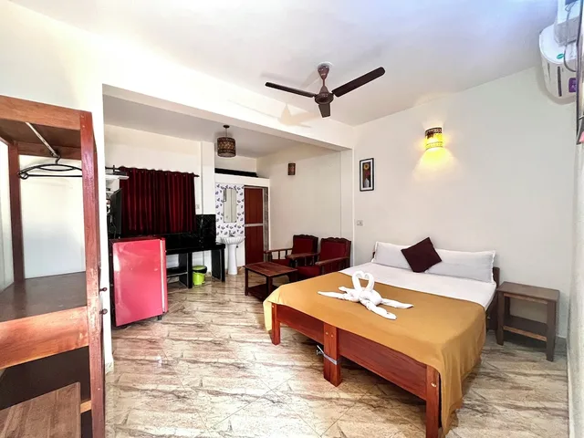 غرفة قياسية بسرير مزدوج بحمام خاص، Morjim Sunset Guesthouse 4/7
