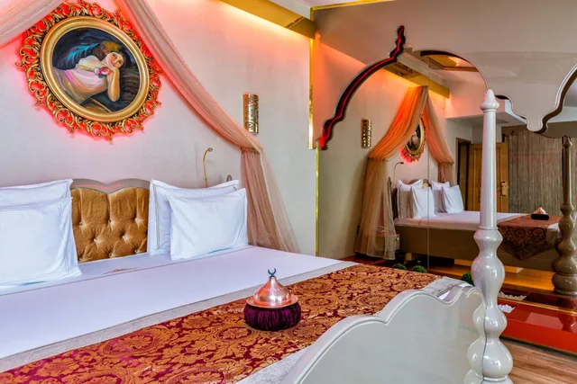 جناح بسرير كينج بجاكوزي، Hotel Sultania Boutique Class 1/6