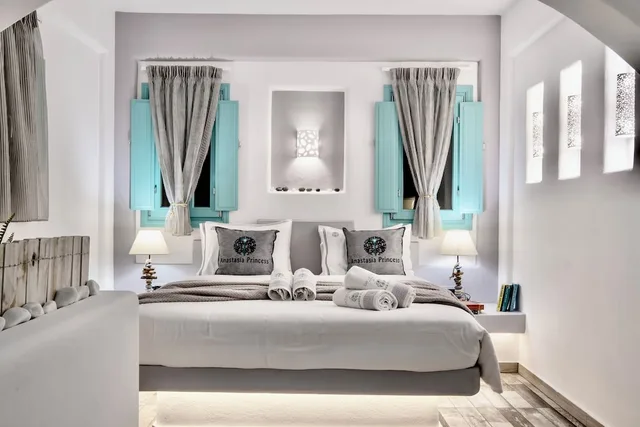 Deluxe, Suite, King Bed, Plunge Pool, Anastasia Princess - Adults Only 2/5