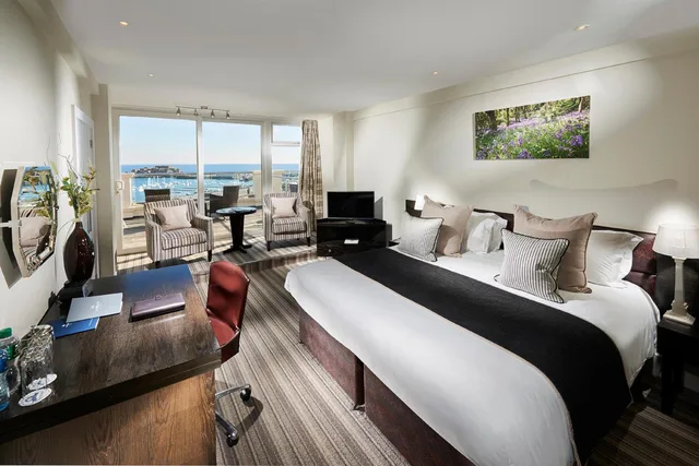 غرفة سوبيريور بسرير مزدوج، La Fregate Hotel 1/4