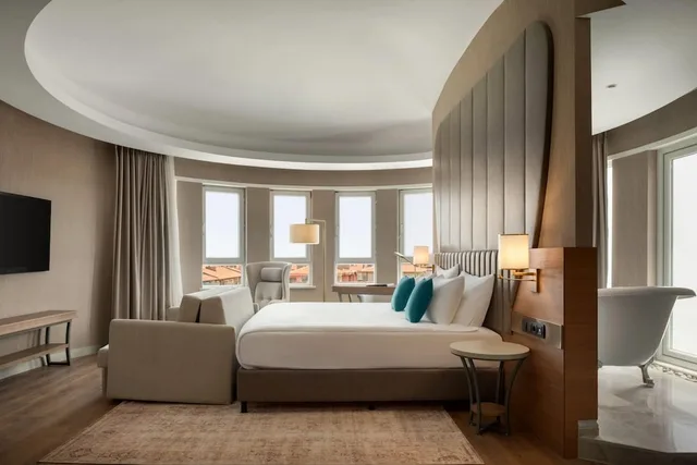 جناح جونيور بسرير كينج، Ramada Encore by Wyndham Konya Karatay 4/6