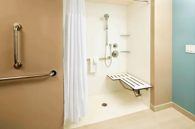 جناح بسرير كينج مع أريكة، Courtyard Orlando Lake Nona 3/3