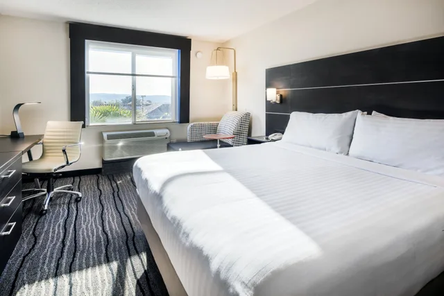 جناح ركني لذوي الإعاقة، Holiday Inn Express Hotel And Suites Livermore 1/2