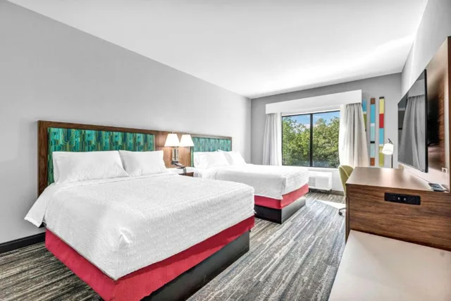 غرفة بسريرين كوين لذوي الإعاقة، Hampton Inn Zion Crossroads Gordonsville, VA 1/1