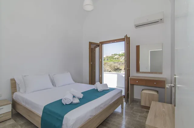 2 Bedrooms, Suite, Twin Beds, King and Queen Bed, 2 Sofa, Belle Etoile Villas 2/6