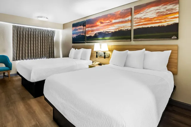 غرفة رباعية لذوي الإعاقة، Days Inn & Suites by Wyndham DeSoto 1/2