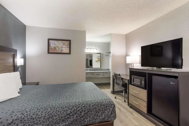 غرفة بسرير كوين، Econo Lodge Cave City 3/5