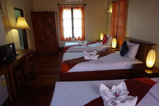 غرفة ثلاثية، Villa Saykham 2/3