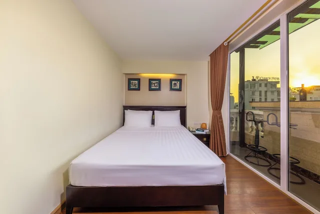 غرفة تنفيذية بسريرين منفصلين، CENTRE POINT HANOI HOTEL 4/10