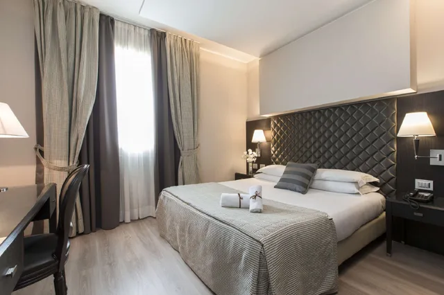 غرفة ديلوكس بسرير كينج، Just Hotel Lomazzo Fiera 1/3