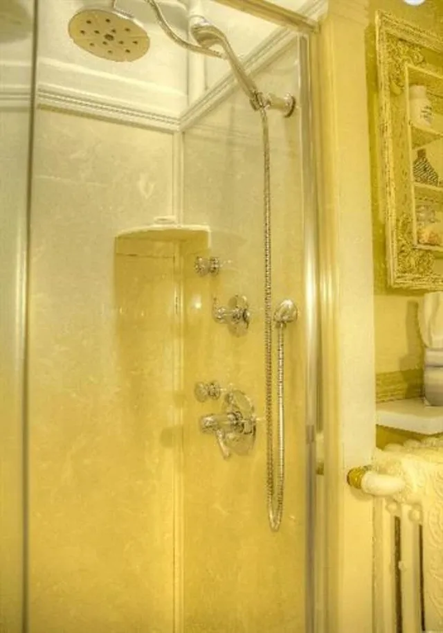 Deluxe, King Bed, Oliver Inn Bed and Breakfast 1/1