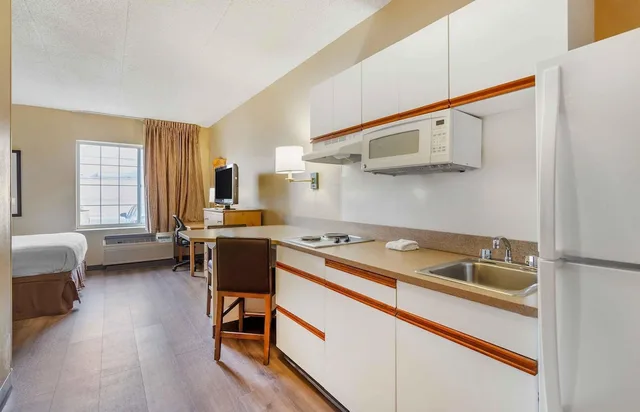استوديو بسرير كوين، Extended Stay America - Chicago - Lombard - Oakbrook 5/6