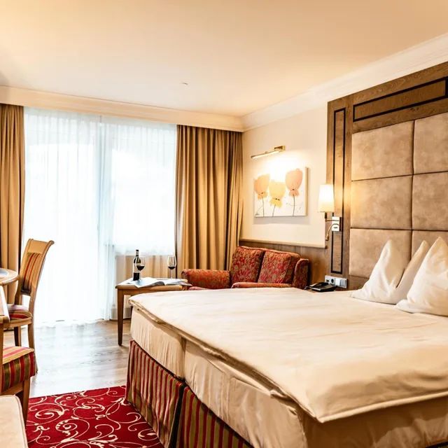 Room, Triple, Single Bed, Street View, Hubertushof 3/8