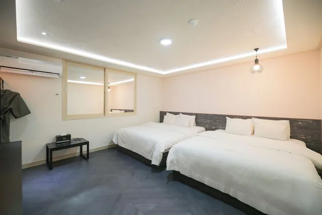 غرفة بسريرين كوين، Vip Hotel Mok-Po 1/4