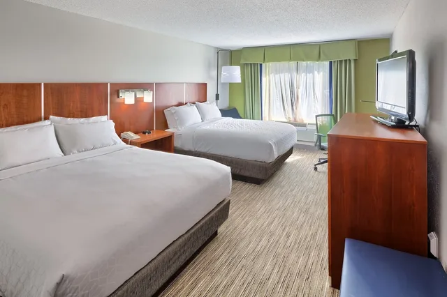 جناح بسريرين منفصلين، Holiday Inn Express Hotel Suites Raleigh North Wake Forest 3/7