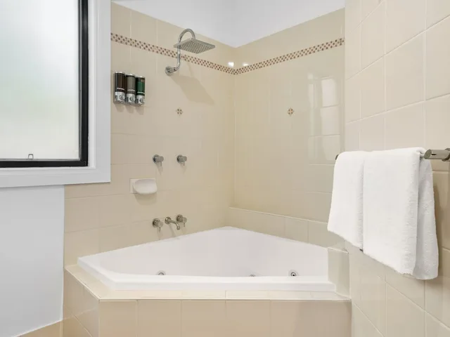 شقة بسريرين كينج وسرير كينج وسرير كوين بغرفتي نوم، Leisure Inn Pokolbin 4/7