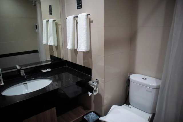 غرفة ديلوكس بسرير كوين، AGlow Hotel Harbor Bay Batam 3/3