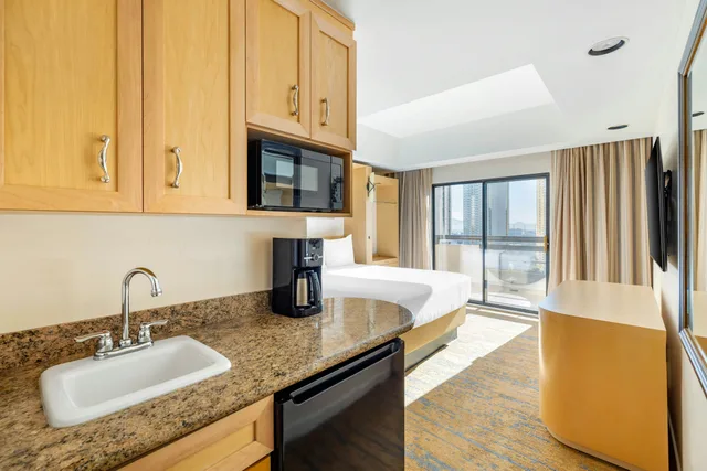 Studio, Queen Bed, Balcony, Hilton Vacation Club Polo Towers Las Vegas 4/4
