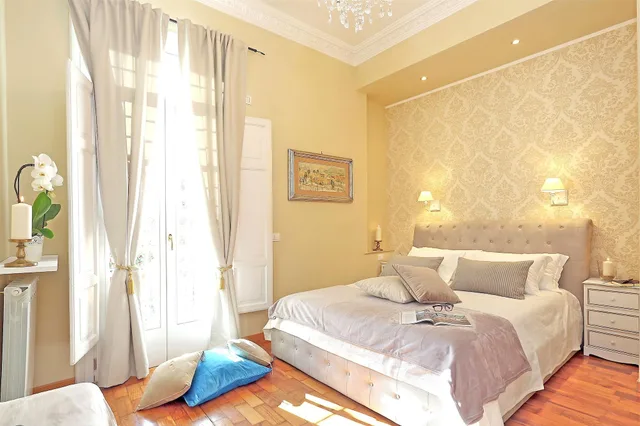 غرفة سوبيريور بسرير مزدوج مع سرير إضافي، Liberty Rome Suites 1/7
