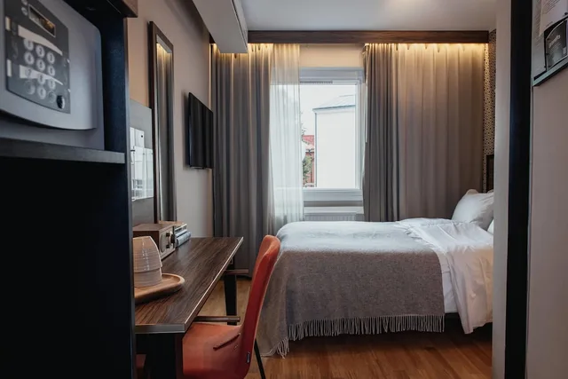 Compact, Double Bed، Home Hotel Slottsparken 7/10