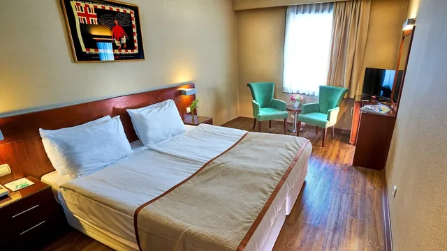 غرفة بسريرين منفصلين، Feronya Hotel 1/3
