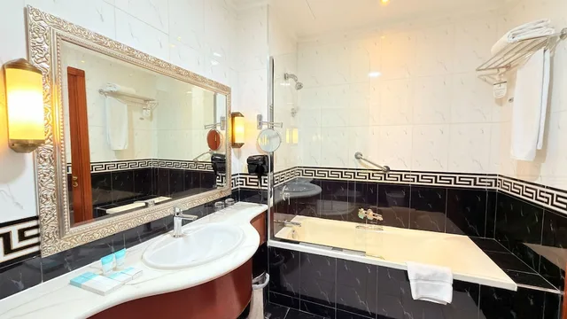 غرفة ديلوكس بسرير كينج، Sunday Hotel Al Barsha Dubai Mall of the Emirates Formerly Grand Excelsior Al Barsha 6/7
