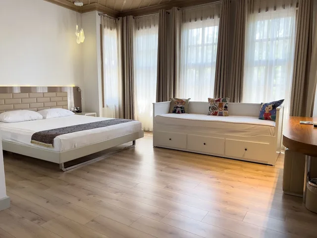 1 Bedroom, Economy, Family, 1 Double and 1 Single Bed, Murphy Bed, Puding Hotel 1/4