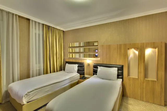 غرفة قياسية بسريرين منفصلين، ANTROYAL HOTEL 3/5