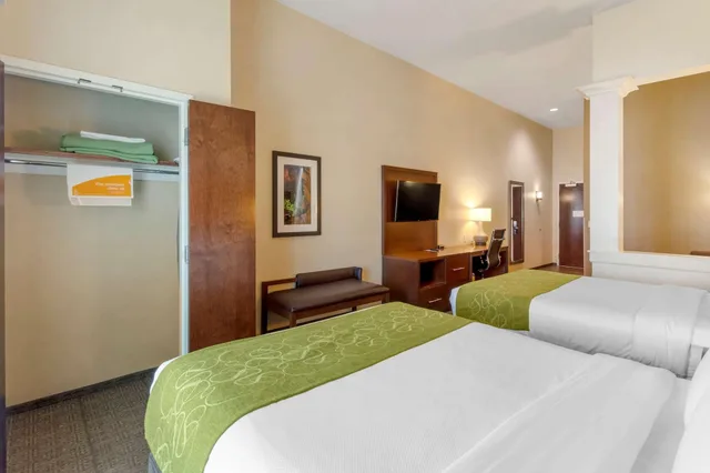 Suite, Multiple Beds, Comfort Suites St George - University Area 4/10