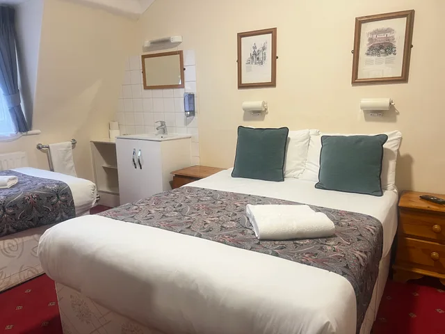غرفة ثلاثية بحمام مشترك، Arran House Hotel 1/6
