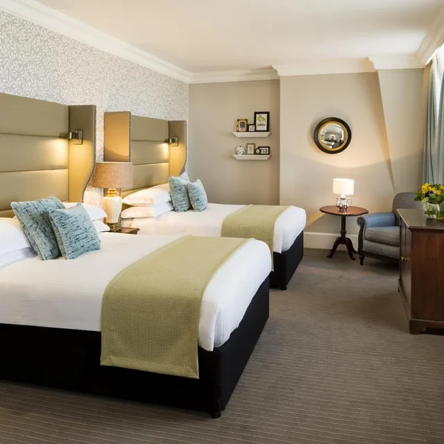 Luxury Family (2 DBL BEDS) - City Cruise Included، The Baileys Hotel London 5/10