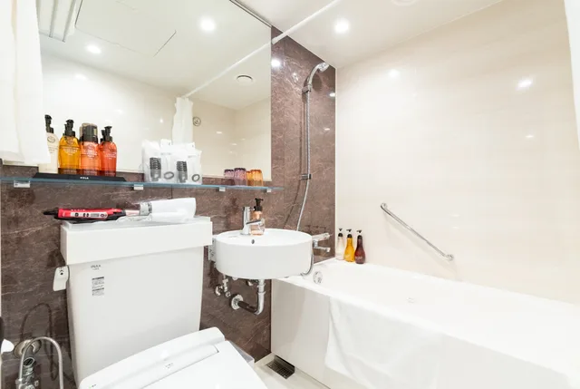 Standard, Twin Beds, with Extra Bed, Unit Bath، Hiyori Hotel Osaka Namba Station 2/2