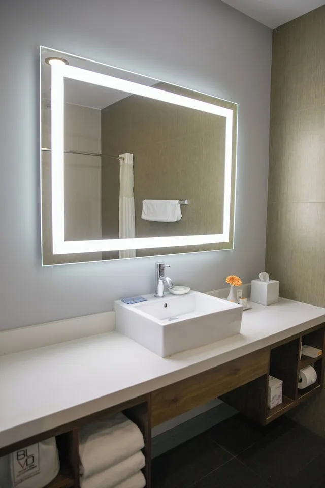 جناح أساسي بسرير كينج لذوي الإعاقة، BLVD Hotel and Studios Universal-Hollywood, an Ascend Collection Hotel 9/9